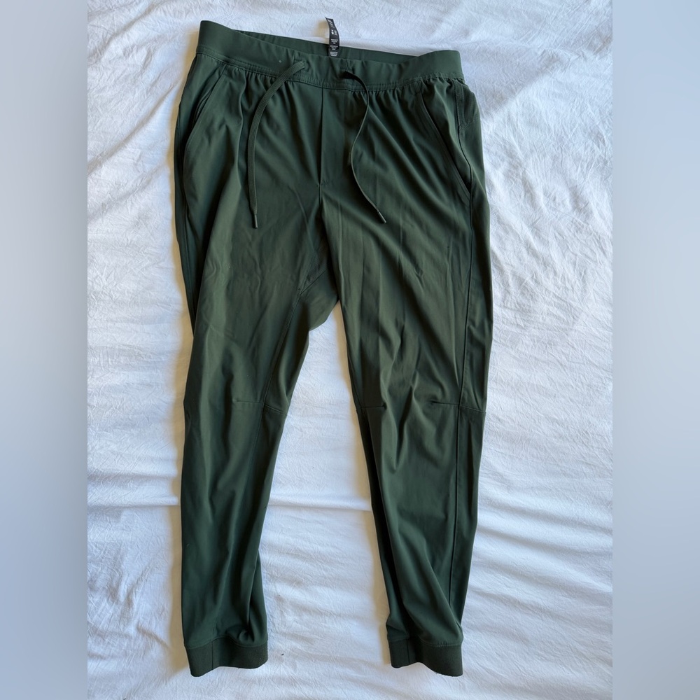 Ten Thousand Men's Green interval Joggers